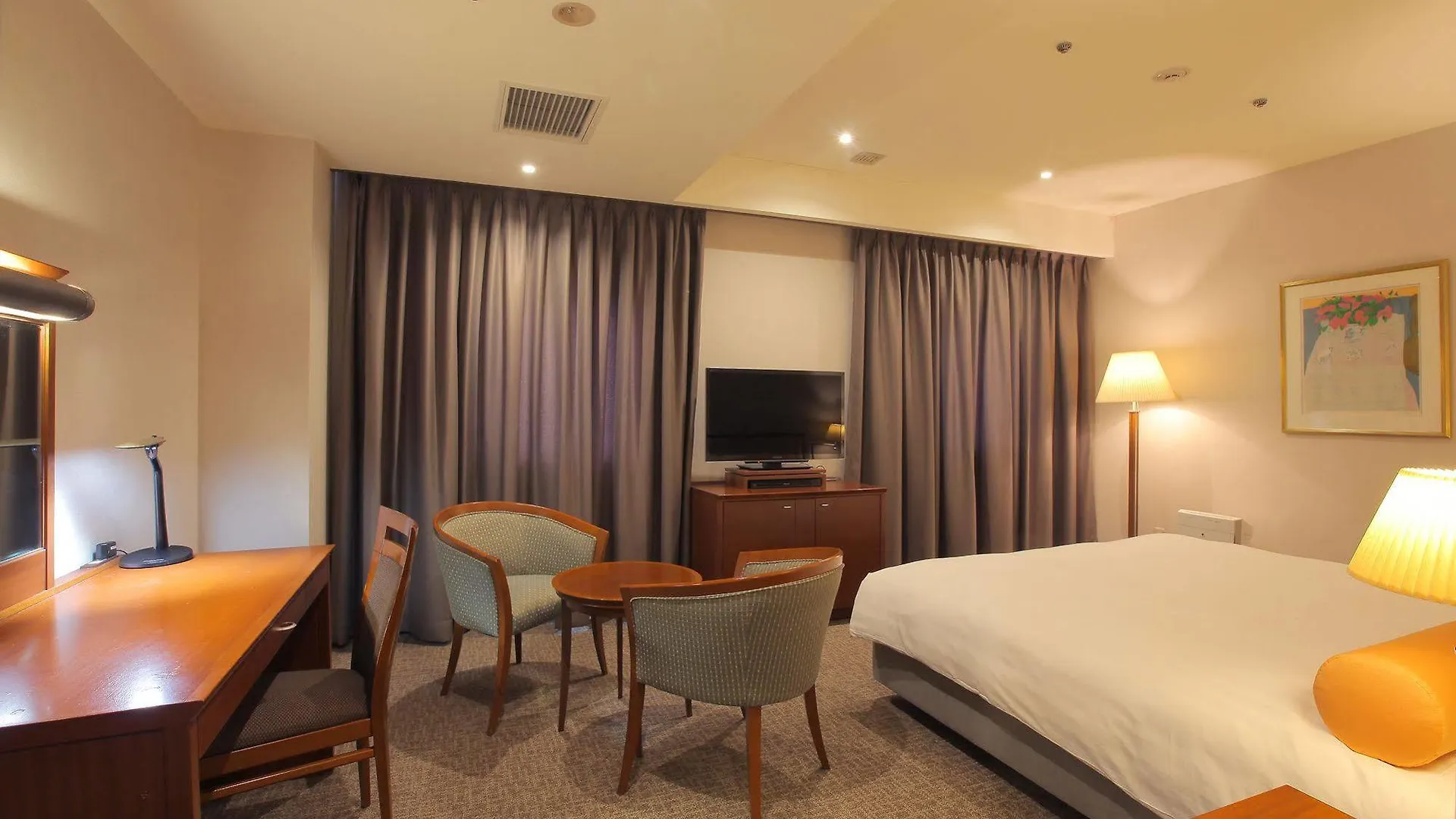 Odakyu Station Hotel Hon-Atsugi 3*, Atsugi Japan
